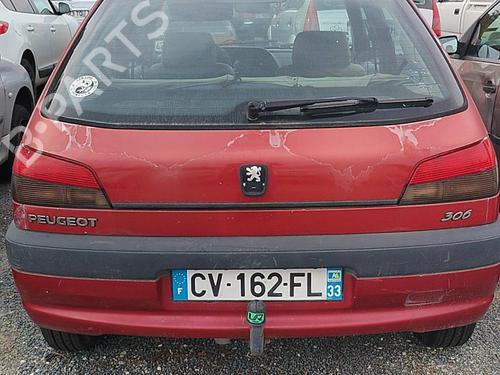 Right taillight PEUGEOT 306 Hatchback (7A, 7C, N3, N5) 1.9 D | BP22852162C35 