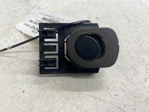 Used Switch Switch PEUGEOT 407 (6D_) 2.0 HDi 135 (6DRHRH, 6DRHRE, 6DRHRG, 6DRHRJ) (136 hp) 39663012 39663012
