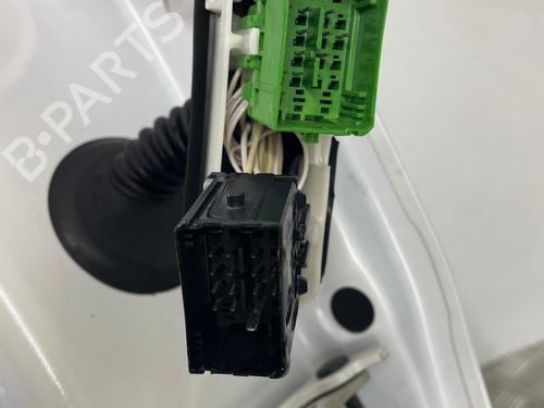 left-front-door-citroen-c3-iii-sx-2016-39760739 main image