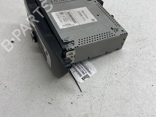 radio-renault-laguna-coupe-dt01-2008-2009-2010-2011-2012-2013-2014-2015-37663306 main image