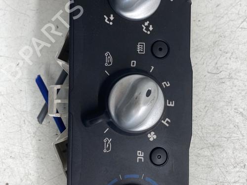 Used Climate control RENAULT TWINGO II (CN0_) 1.2 16V (CN0K, CN0V, CN0A) (76 hp) 24979663
