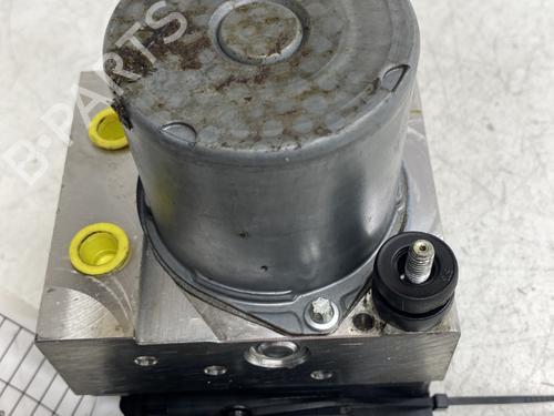 Used ABS pump PEUGEOT 5008 (0U_, 0E_) 1.6 BlueHDi 120 (120 hp) 27586388