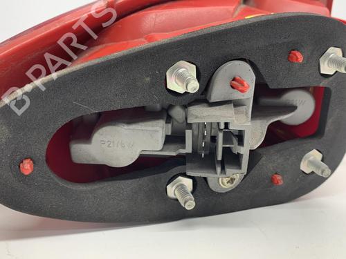 Right taillight ALFA ROMEO 147 (937_) 1.9 JTDM 8V (937.AXD1A, 937.AXU1A, 937.BXU1A) | BP22858955C35 