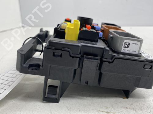 fuse-box-citroen-c3-ii-sc_-2009-27586460 main image
