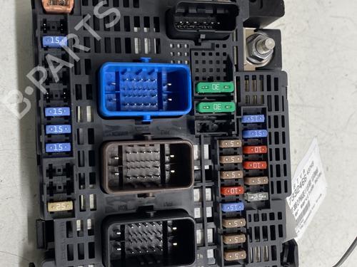 Used Fuse box PEUGEOT 308 II (LB_, LP_, LW_, LH_, L3_) 1.6 BlueHDi 120 (120 hp) 30769972