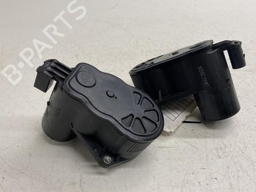 Electric handbrake PEUGEOT 3008 II SUV (MC_, MR_, MJ_, M4_) 1.2 THP/ PureTech 130 (MRHNSM, MRHNSU, MRHNSJ, MRHNYW,... | BP28168228E5