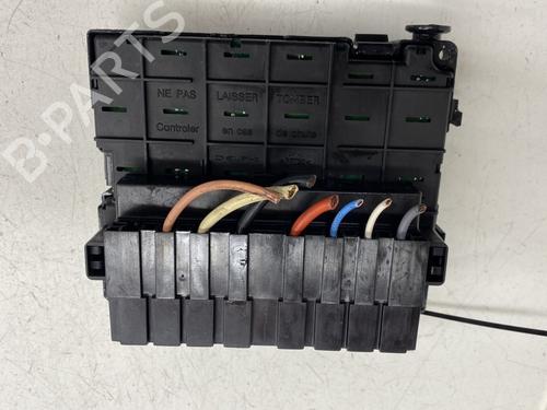 Fuse box PEUGEOT 206+ (2L_, 2M_) 1.4 HDi eco 70 | BP24309463E1 