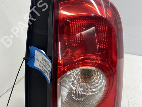 right-taillight-dacia-duster-hs_-2010-2011-2012-2013-2014-2015-2016-2017-2018-32858593 main image