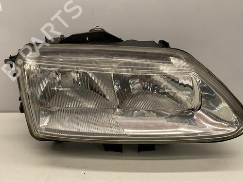 Used Right headlight RENAULT ESPACE III (JE0_) 2.2 dCi (JE0S) (115 hp) 22857431