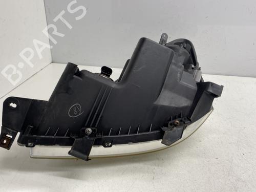 Used Right headlight Right headlight TOYOTA COROLLA Verso (ZER_, ZZE12_, R1_) 2.2 D-4D (AUR10_, AUR10R) (177 hp) 30873823 30873823