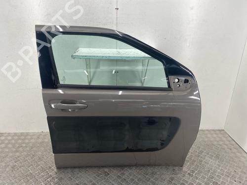 dr-hyre-foran-citroen-c4-cactus-2014-39686095 main image