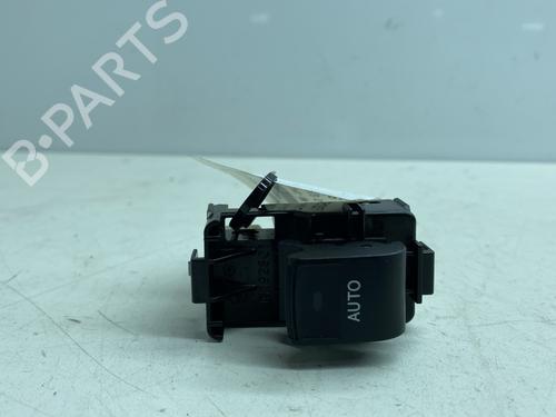Used Right front window switch TOYOTA AURIS Estate (_E18_) 1.6 D4-D (WWE185_) (112 hp) 22859527