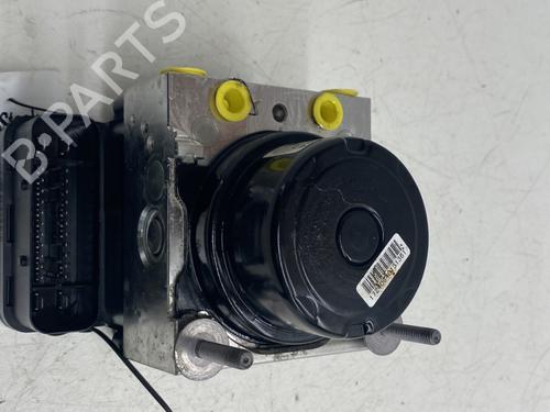 Used ABS pump TOYOTA YARIS (_P13_) 1.3 (NSP130_, NSP130) (99 hp) 26274155