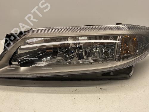 Used Right headlight RENAULT LAGUNA II (BG0/1_) 1.9 dCi (BG08, BG0G) (120 hp) 22858731