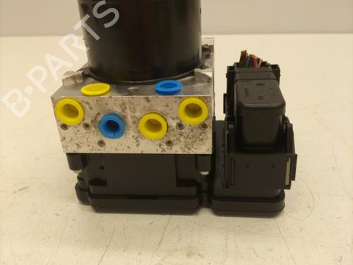 Used ABS pump VOLVO C70 II Convertible (542) D3 (150 hp) 22861562