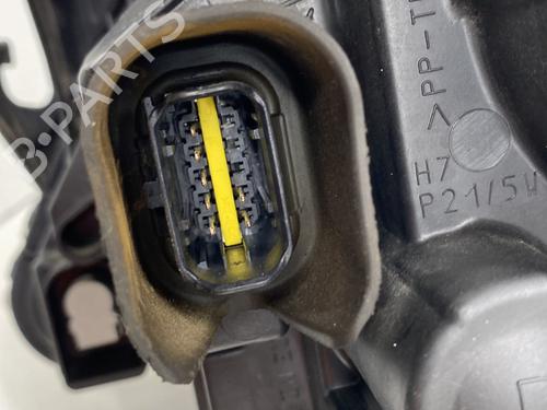 Used Right headlight Right headlight PEUGEOT 3008 I MPV (0U_) 1.6 HDi (112 hp) 33044541 33044541