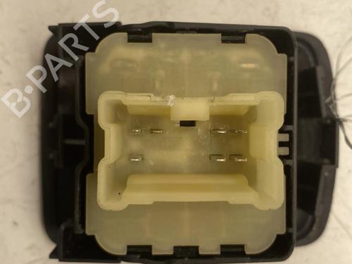 Switch DACIA SANDERO II TCe 90 (B8M1, B8MA, B8AC) | BP22856371I30 