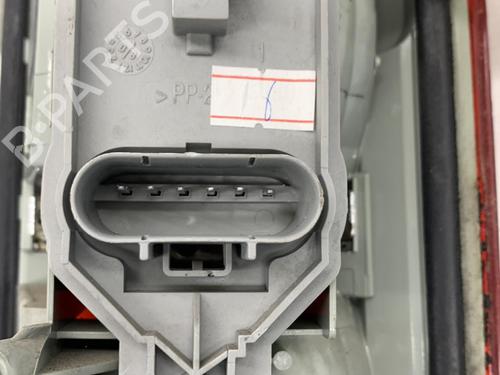 Used Left taillight FORD TRANSIT CONNECT (P65_, P70_, P80_) 1.8 Di (75 hp) 22853256