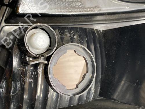 Venstre Baklys Venstre Baklys KIA SORENTO I (JC) 2.5 CRDi 4WD (140 hp) 22860518 22860518