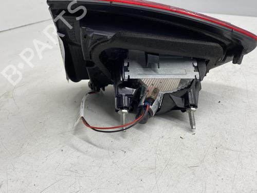 Used Right tailgate light Right tailgate light RENAULT CLIO IV Grandtour (KH_) 1.5 dCi 90 (KHN3, KHN4) (90 hp) 22860002 22860002