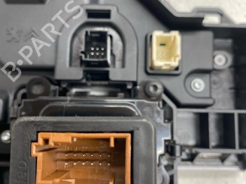 Used Display monitor Display monitor 38032347 38032347