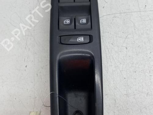 Used Switch RENAULT MEGANE III Hatchback (BZ0/1_, B3_) 1.5 dCi (86 hp) 22862474