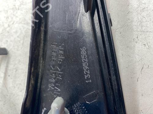 right-tailgate-light-renault-megane-iii-hatchback-bz01_-b3_-2008-39508793 main image
