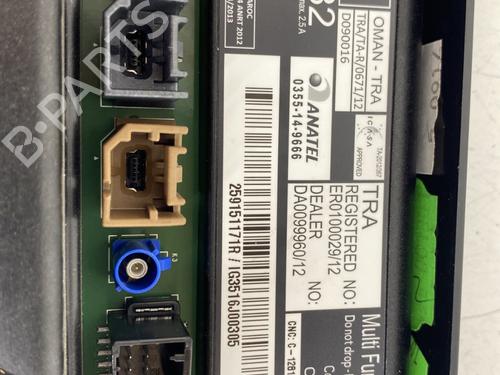 display-monitor-renault-megane-iii-hatchback-bz01_-b3_-2008-34149170 main image