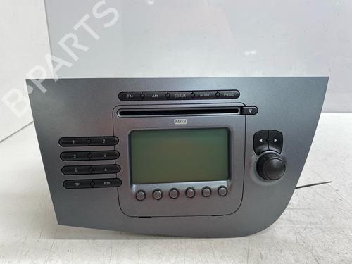 Radio SEAT LEON (1P1) 1.9 TDI | BP37471996E6 - Image 3