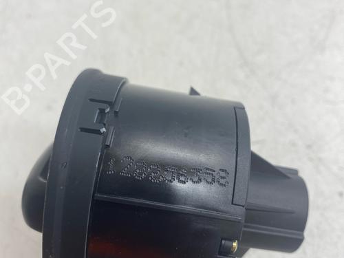 Used Headlight switch Headlight switch 37070738 37070738