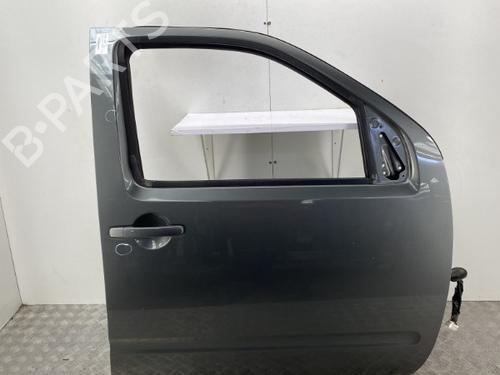 Used Right front door NISSAN PATHFINDER III (R51) 2.5 dCi 4WD (174 hp) 22862881