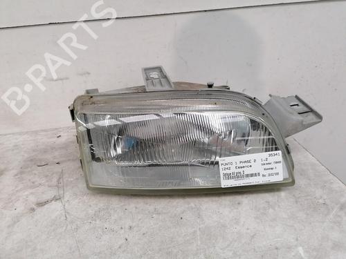 Used Right headlight Right headlight FIAT PUNTO (176_) 60 1.2 (176AP, 176AR, 176AQ, 176BB) (60 hp) 22854210 22854210