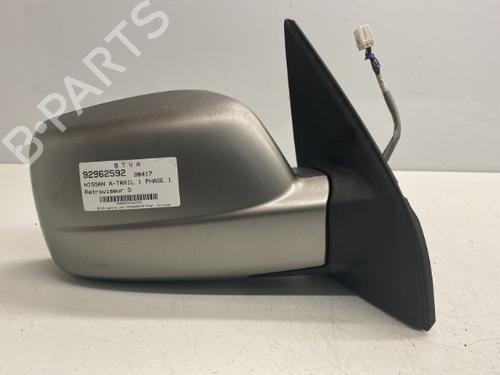 Used Right mirror NISSAN X-TRAIL I (T30) 2.5 4x4 (165 hp) 22860641