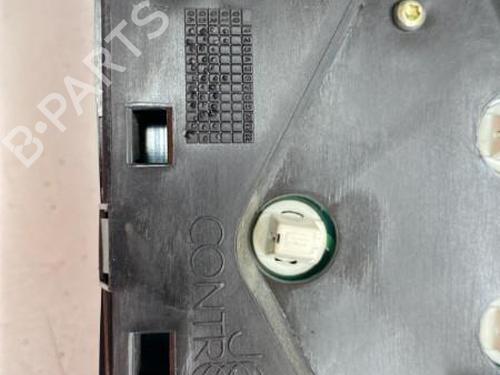 Used Climate control Climate control PEUGEOT 307 CC (3B) 2.0 16V (136 hp) 22863020 22863020