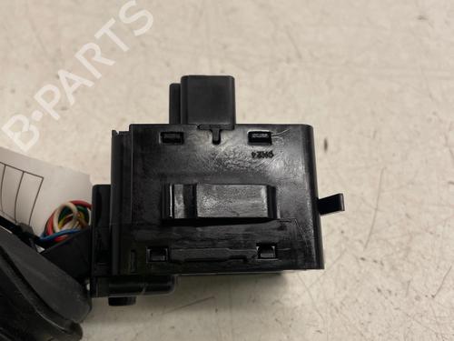 switch-chevrolet-captiva-c100-c140-2006-40177485 main image