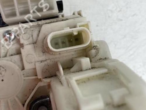 rear-right-lock-fiat-500x-334_-10-334axn1b-52139906-2014-22849405 main image