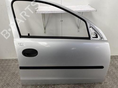 Used Right front door Right front door 22849256 22849256