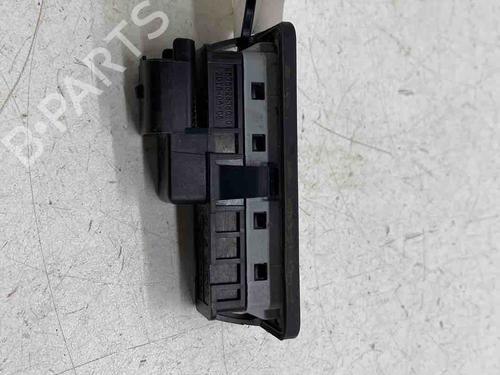 Used Switch Switch PEUGEOT 308 II (LB_, LP_, LW_, LH_, L3_) 1.6 BlueHDi 120 (120 hp) 36516811 36516811
