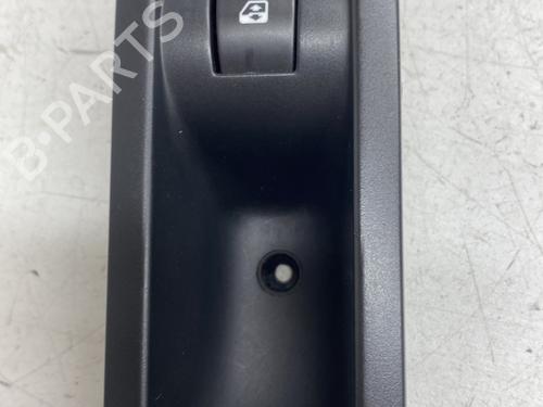Used Left rear window switch RENAULT MEGANE II (BM0/1_, CM0/1_) 1.9 dCi (131 hp) 28102247