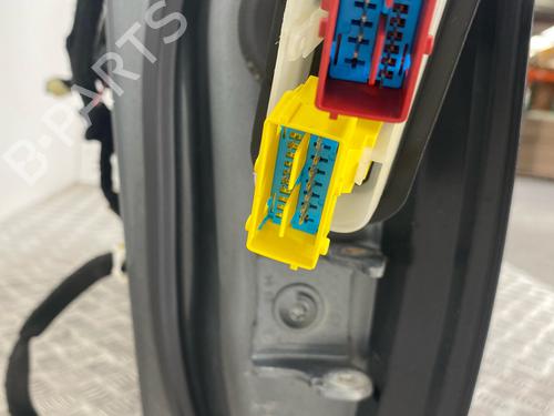 Used Left front door Left front door 38332174 38332174