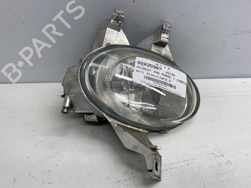 Used Right front fog light PEUGEOT 206 CC (2D) 1.6 16V (2DNFUF, 2DNFUR) (109 hp) 23568597