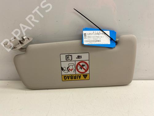 hjre-solskrm-renault-clio-v-b7_-2019-37741700 main image