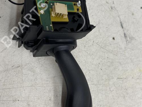 switch-ford-kuga-ii-dm2-2012-31660823 main image