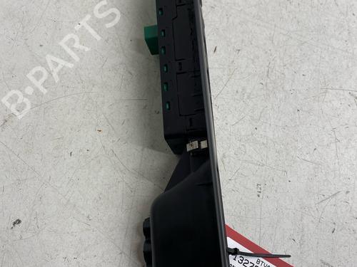Used Left front window switch Left front window switch RENAULT GRAND SCÉNIC III (JZ0/1_) 1.5 dCi (JZ09, JZ0D, JZ10, JZ14, JZ1G, JZ29, JZ2C) (110 hp) 39214259 39214259