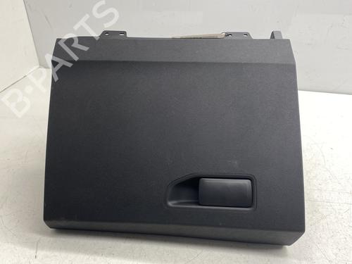 Used Glove box PEUGEOT 3008 II SUV (MC_, MR_, MJ_, M4_) 1.2 THP/ PureTech 130 (MRHNSM, MRHNSU, MRHNSJ, MRHNYW,... (131 hp) 28414056