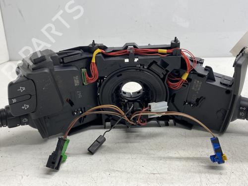 Used Steering column stalk RENAULT CLIO III (BR0/1, CR0/1) 1.5 dCi (BR17, CR17) (86 hp) 29375437