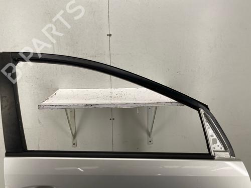 Used Right front door Right front door 38925972 38925972