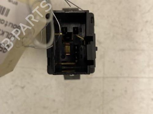Used Warning switch VW POLO (9N_, 9A_) 1.9 SDI (64 hp) 22850986