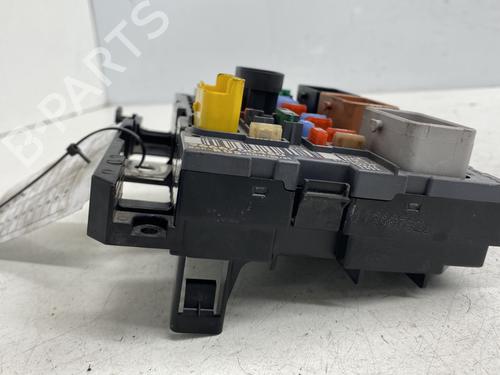 Fuse box PEUGEOT 308 I (4A_, 4C_) 1.6 HDi | BP29528960E1 