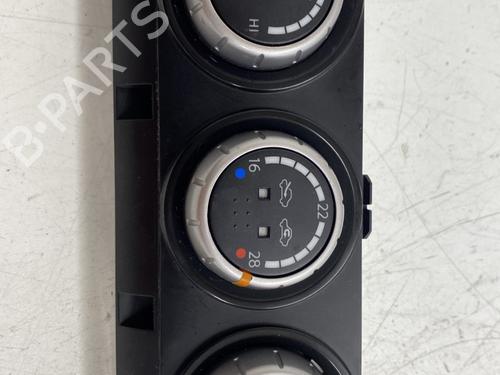 Used Climate control NISSAN X-TRAIL II (T31) 2.0 dCi 4x4 (150 hp) 33118383